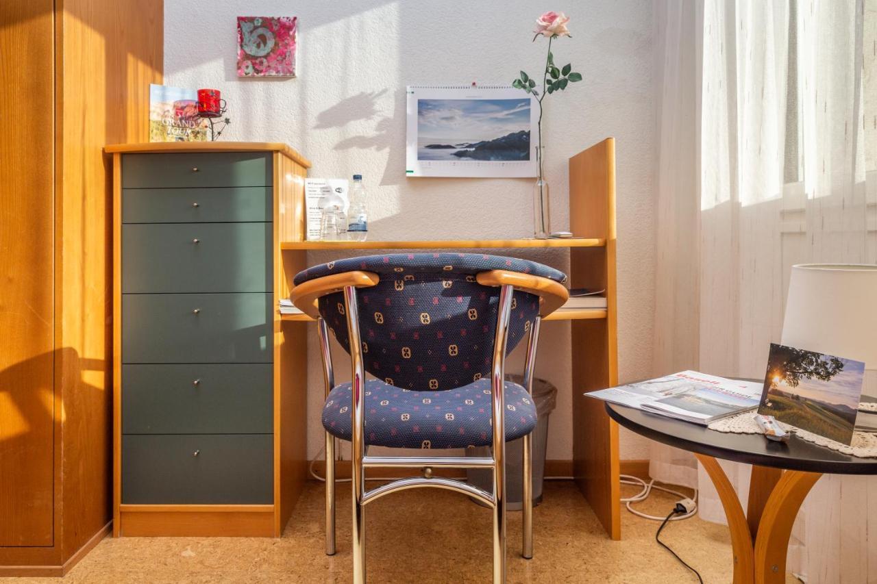 Mybednbreakfast In Bottmingen Acomodação com café da manhã Exterior foto