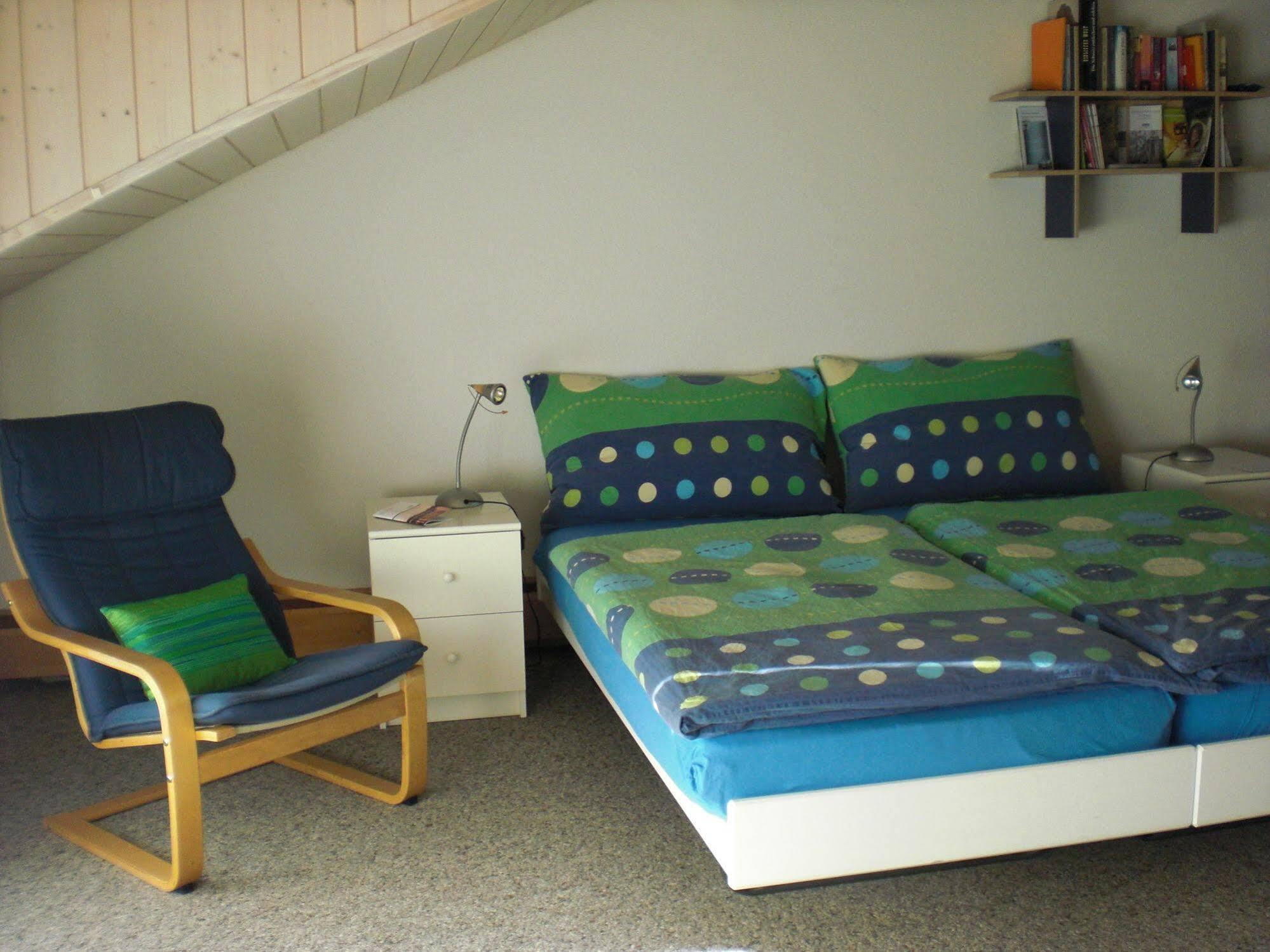 Mybednbreakfast In Bottmingen Acomodação com café da manhã Exterior foto