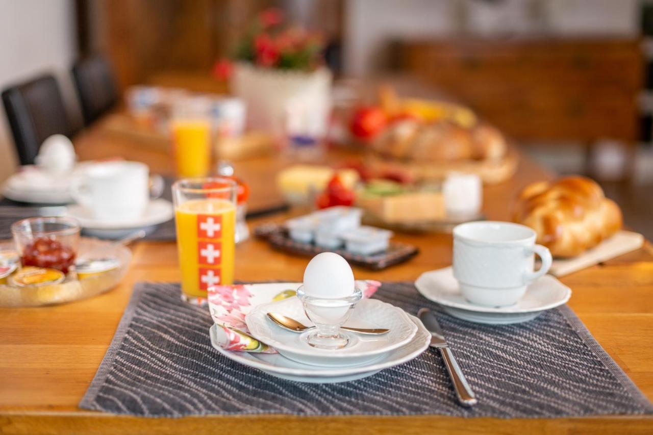 Mybednbreakfast In Bottmingen Acomodação com café da manhã Exterior foto