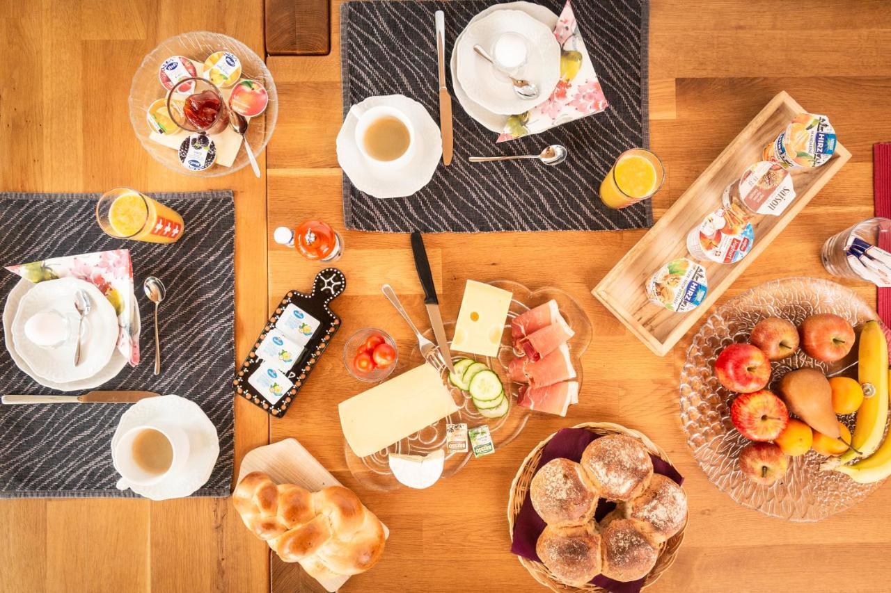 Mybednbreakfast In Bottmingen Acomodação com café da manhã Exterior foto