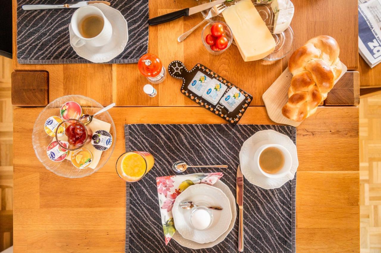 Mybednbreakfast In Bottmingen Acomodação com café da manhã Exterior foto